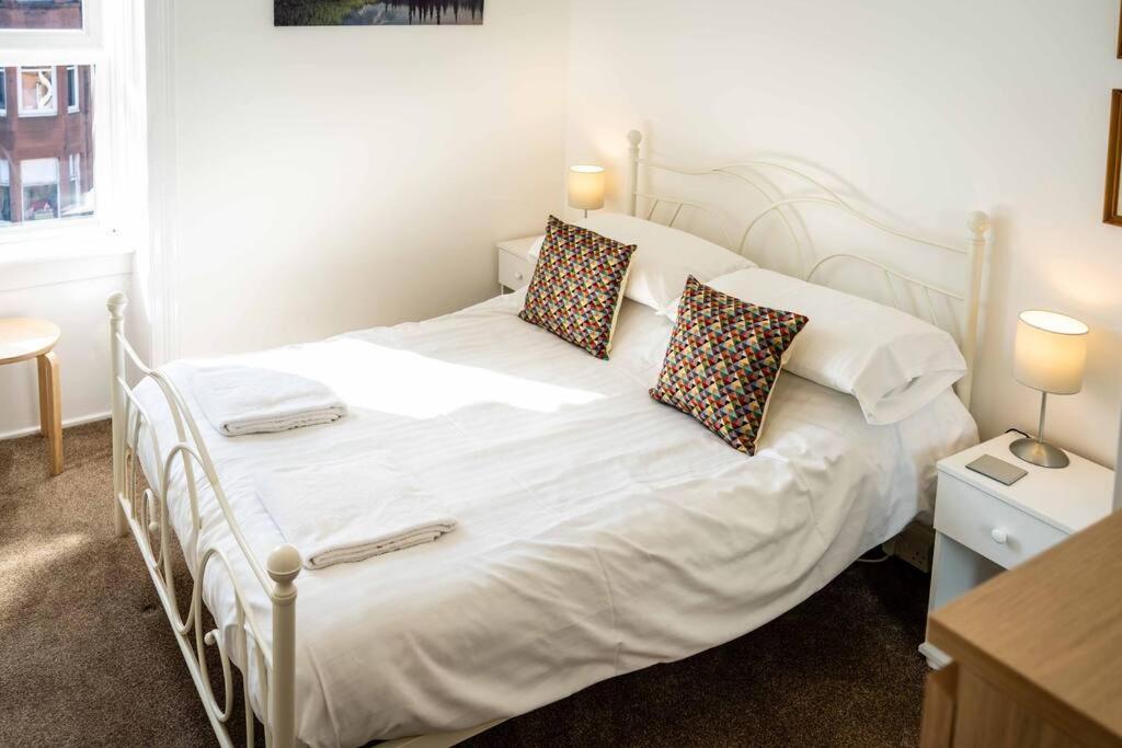 Charming 1-Bed Southside Flat In Great Location Lejlighed Glasgow Eksteriør billede